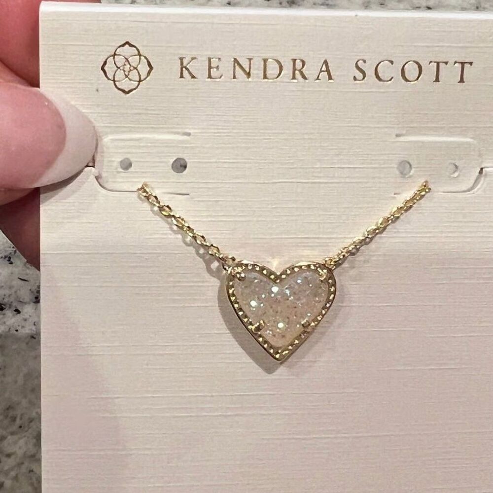 NWOT Kendra Scott Ari Heart Iridescent Drusy Gold Pendant Necklace - Picture 2 of 11